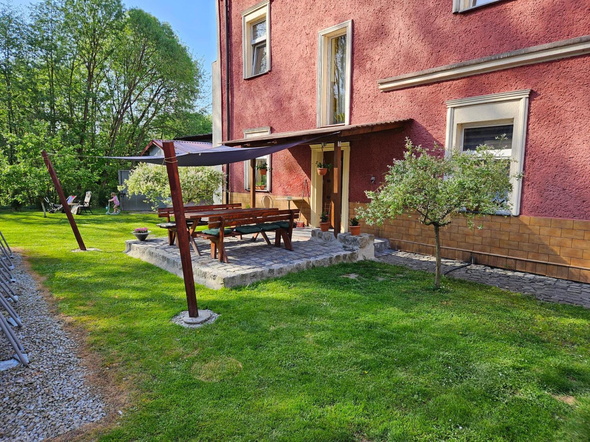 Gosciniec W Starym Mlynie Hotel Biala Prudnicka Екстериор снимка